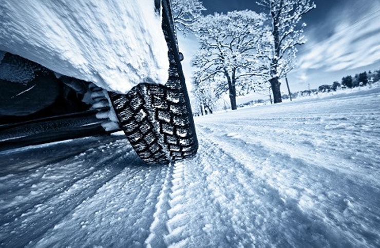 Jak připravit auto před zimou? Co všechno je nutné dát zkontrolovat?